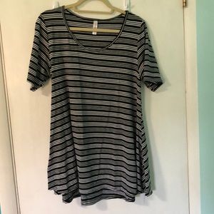 Lularoe perfect t